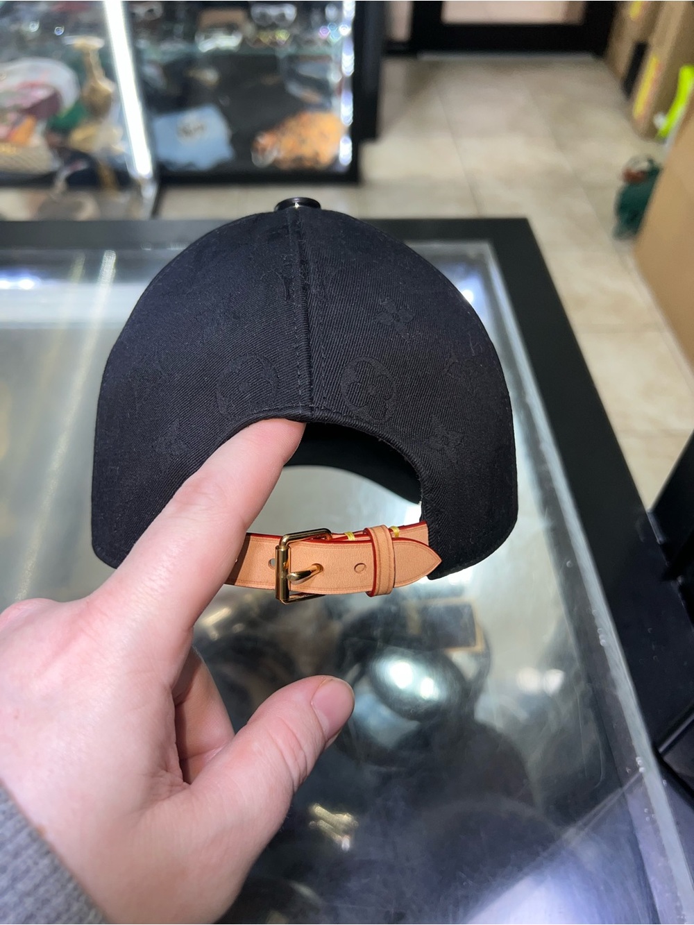 Louis Vuitton Black Monogram Leather-Brim Cap - Picture 4 of 8